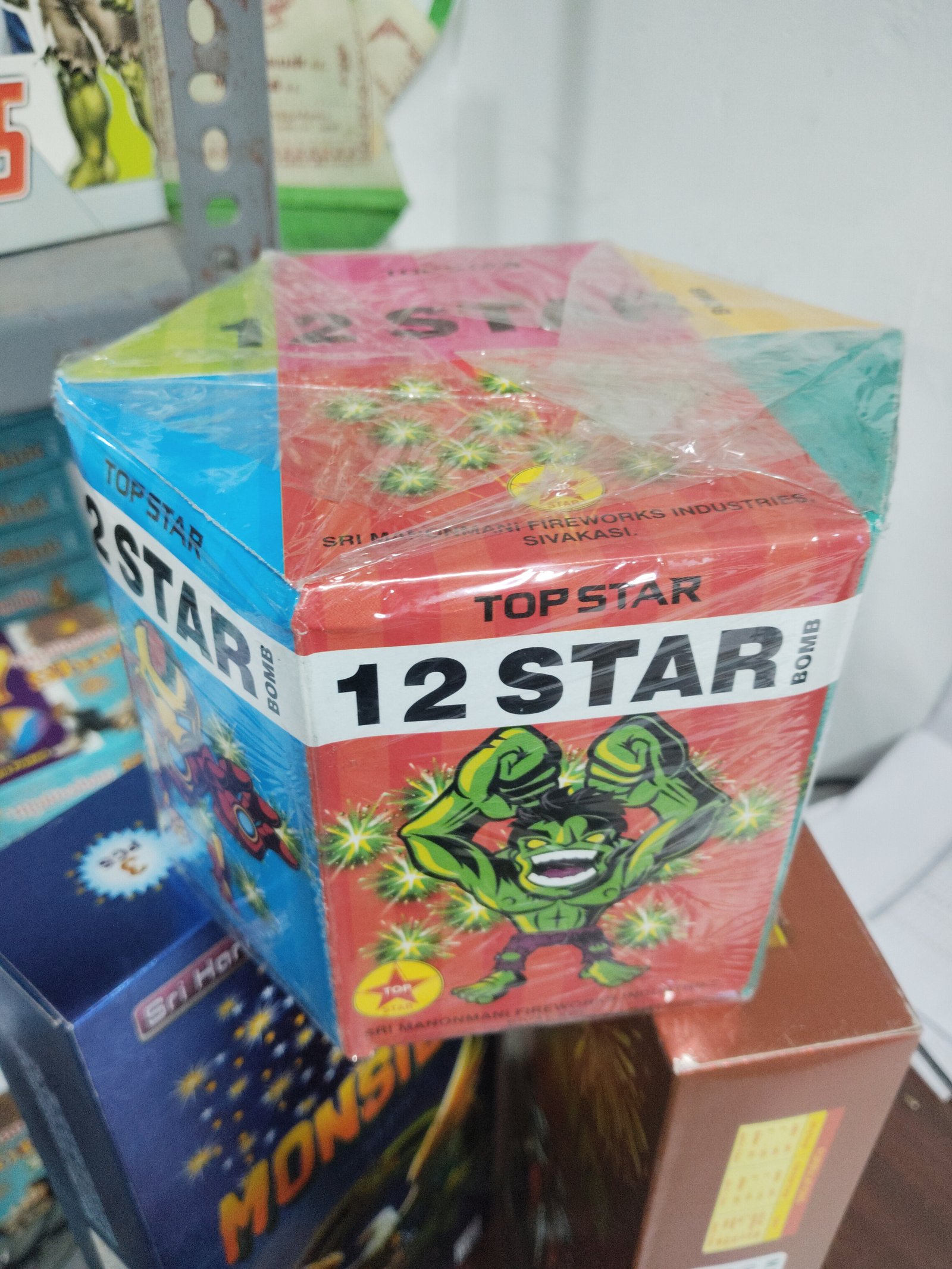12STAR BOMB TOP STAR